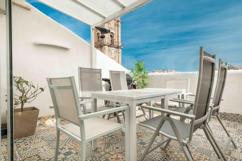Private Terrace, Barbecue & Cathedral View By Rems Apartamento Málaga Exterior foto